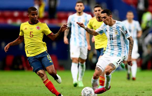 En la imagen aparecen Wílmar Barrios y Ángel Di María, ambos serán titulares de sus respectivas selecciones este martes. FOTO getty