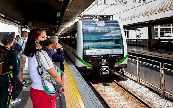 Caso De Homofobia En El Metro De Medellín Contra Dos Mujeres