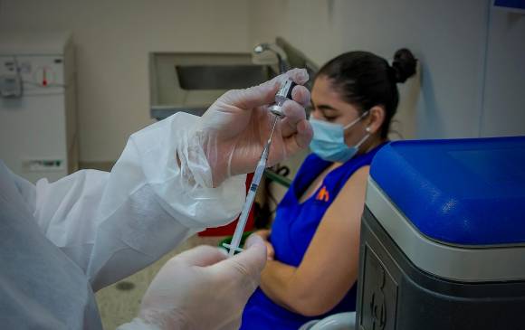 Tener soberanía en la producción de vacunas permitiría reforzar los planes de vacunación para niños menores de cinco años e incluso mitigar la pandemia de covid-19. FOTO Juan Antonio Sánchez