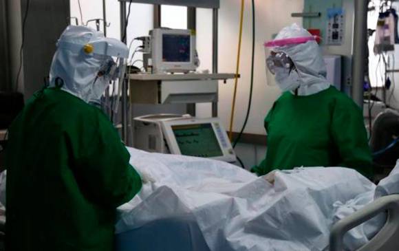 Habrá pago por pruebas covid y amplían el de disponibilidad UCI