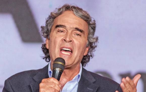 Petro, Fico y Fajardo comienzan disputa por alianzas para mayo