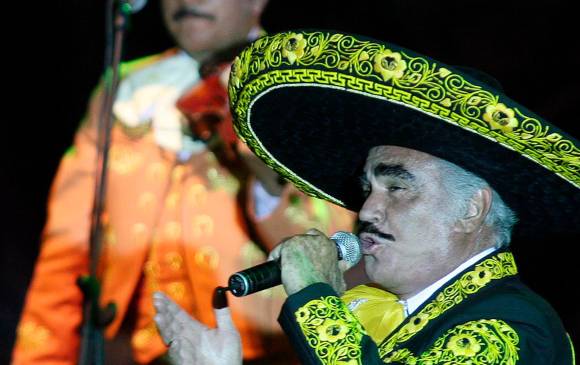 Vicente Fernández estaría avanzando favorablemente en su estado de salud, según afirman medios internacionales. Su familia y allegados aún no se pronuncian ante la opinión pública. FOTO ARCHIVO EL COLOMBIANO.