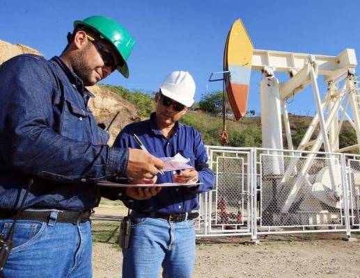 Son la misma cantidad de contratos que se firmaron durante el cuatrienio de Duque. FOTO: COLPRENSA