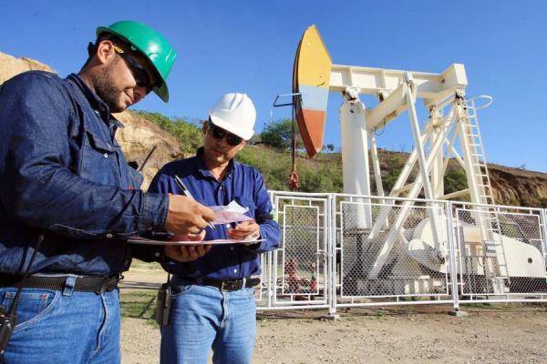 Son la misma cantidad de contratos que se firmaron durante el cuatrienio de Duque. FOTO: COLPRENSA