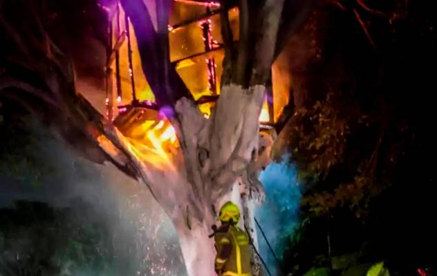 El Dagrd informó que unidades de Bomberos Medellín se hicieron presentes en el lugar y lograron controlar el incendio. Foto: Captura de pantalla