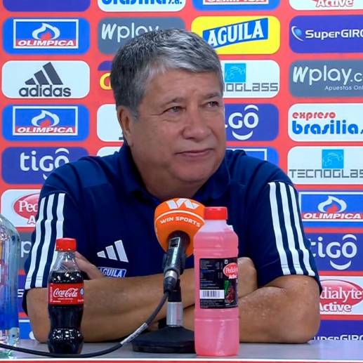 El entrenador antioqueño llegó al Junior para tratar de sacarlos de la crisis de resultados en la que está inmerso el cuadro barranquillero que lo tienen en la parte baja de la tabla de la Liga. FOTO: TOMADA DEL TWITTER DE @JuniorDelAlma__