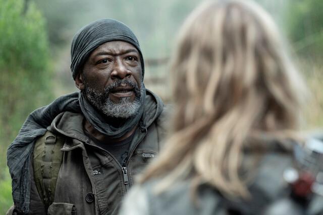 Lennie James interpreta a Morgan, un superviviente del Apocalipsis zombie en la serie Fear the walking dead. Esta es una de las primeras imágenes reveladas. FOTO: CORTESÍA