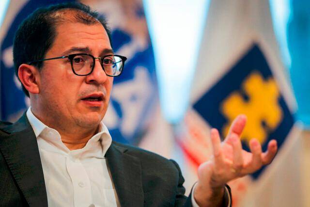 El fiscal general, Francisco Barbosa, aseguró que la Fiscalía podría emitir una resolución para dar claridad sobre la suspendió de órdenes de captura de vinculados con paramilitarismo. FOTO: COLPRENSA