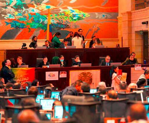 El viernes se presentó la denuncia en Fiscalía. Foto: Colprensa. 