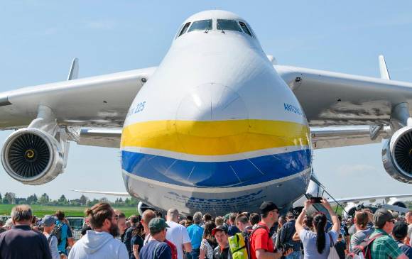 La aeronave habría sido destruida a partir de los enfrentamientos entre Ucrania y Rusia. FOTO GETTY.