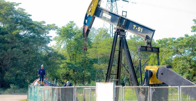 Según el registro del Ministerio de Minas y Energía, en el 2020 la producción de crudo de Colombia cerró en 781.300 barriles promedio día, lo que significó una caída frente a lo ocurrido en el 2019. FOTO juan antonio sánchez