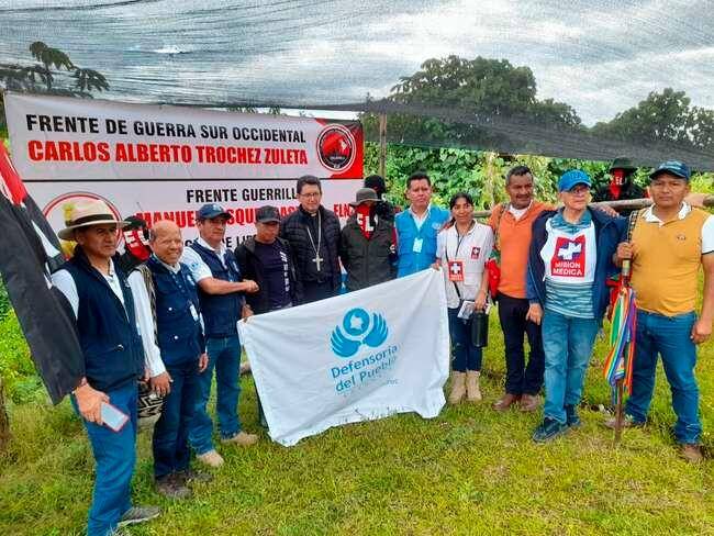 Así fue la liberación del policía secuestrado por la guerrilla. FOTO: CORTESÍA.
