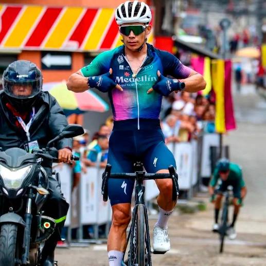 Miguel Ángel López, de 29 años de edad, fue tercero en el Giro de Italia y la Vuelta a España-2018. FOTO CORTESÍA ÁNDERSON BONILLA