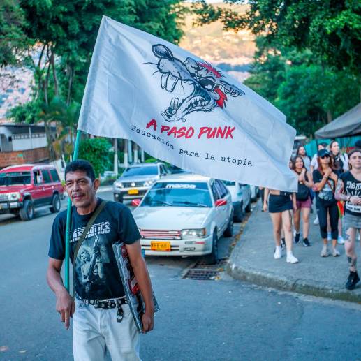 Carlos David conoció el punk en la fiesta de 15 años de una vecina del barrio Castilla. Foto Esneyder Gutiérrez.