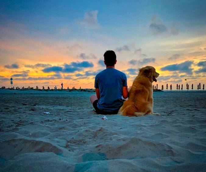 Koz y Shurastey disfrutando de una atardecer en Cartagena. FOTO: Tomada de Instagram. 