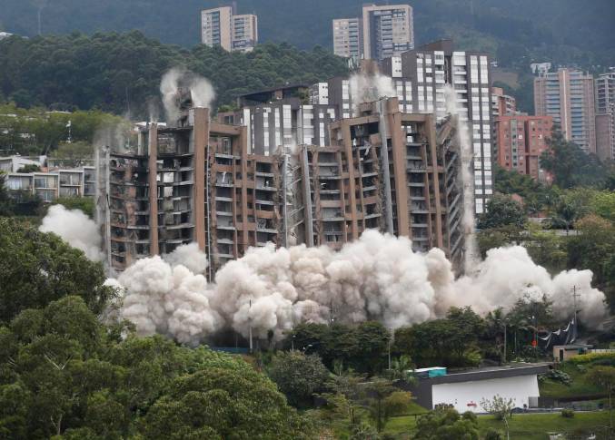 Para implosionar el edificio se utilizaron 250 kilos de explosivos. FOTO CAMILO SUÁREZ