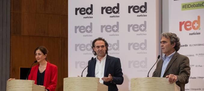 Federico Gutiérrez, Íngrid Betancourt y Sergio Fajardo estuvieron presentes en #ElDebateDeLasRegiones. FOTO Camilo Suárez