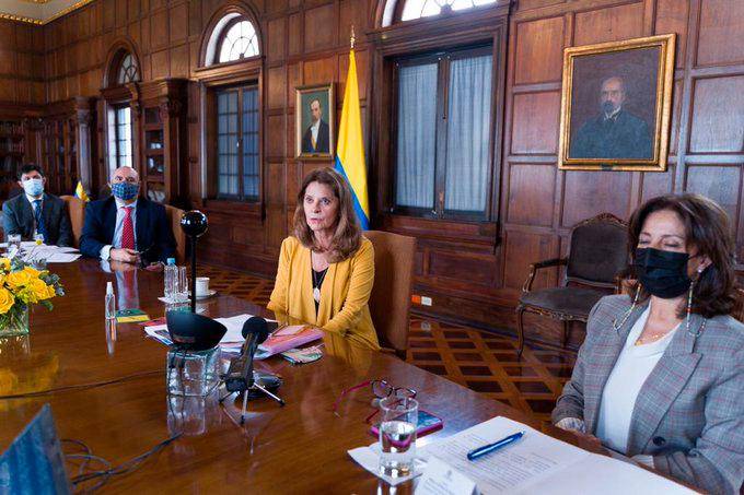 Colombia dona un millón de dólares para vacunación en el Caribe - Vimarsana News