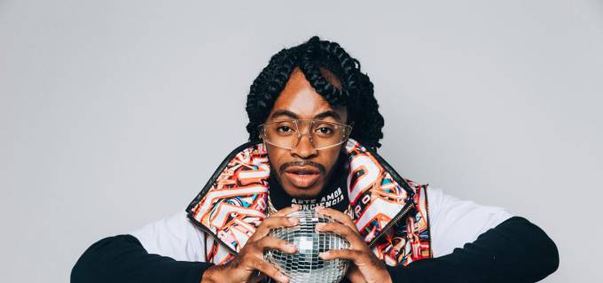 Bomby no se ha quedado quieto en pandemia, prepara su nuevo disco. FOTO cortesía sony music