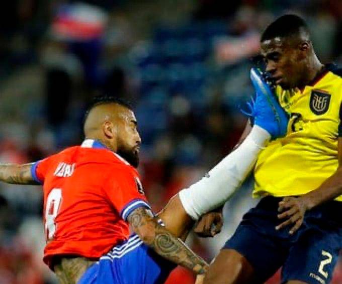 El jugador del Barcelona de Ecuador podrá jugar el mundial de Qatar. FOTO: TOMADA DE TWITTER @Freddyromoortiz