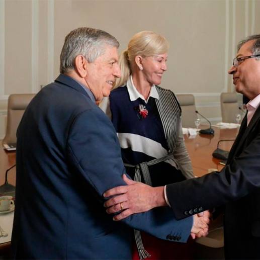 Petro se ha reunido en al menos dos ocasiones en privado con los jefes del Conservador, Liberal y La U, pero no evitó que se rebelaran. <span class="mln_uppercase_mln">FOTO</span> <b><span class="mln_uppercase_mln">CORTESÍA</span></b>