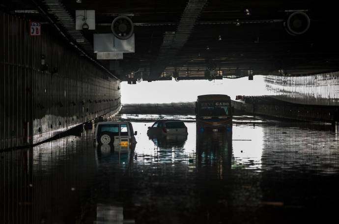 Entidades como la Secretaría de Infraestructura, la de Movilidad, Empresas Varias de Medellín y EPM esperan en las próximas horas de este martes habilitar el servicio por esta vía. Foto: Camilo Suárez