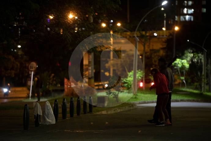 Minsalud reportó el sábado 10 de abril el récord del peor día en Antioquia desde que inició la pandemia: 4.371 contagios nuevos y fallecieron 85 personas. FOTO: EDWIN BUSTAMANTE