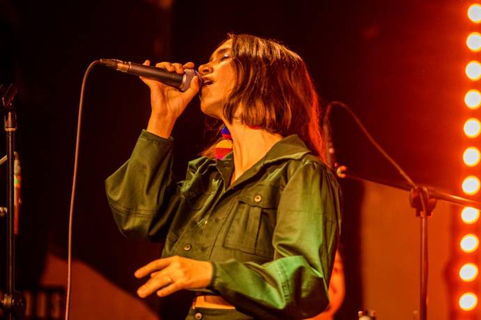 Madera Jazz nace en la ciudad de Medellín en el año 2016 cuando varios integrantes de la Red de Escuelas de Música se juntaron para explorar el folclor latino. Foto: Carlos Velásquez