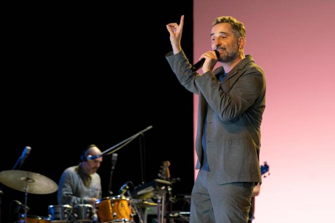Jorge Drexler terminó parte de su gira en América Latina y ahora regresa a casa. FOTO Cortesía Marcela Gómez @lmchela y @teatrometropolitano