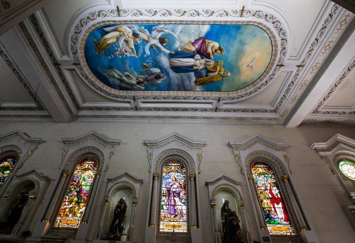 En su interior se pueden ver piezas de arte, vitrales, murales, tallas y esculturas. Foto: Foto: JULIO CÉSAR HERRERA