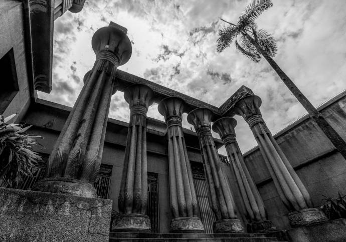 El Palacio Egipcio, se convirtió en uno de los ejemplos curiosos y sorprendentes en la arquitectura de Medellín. Foto: Camilo Suárez