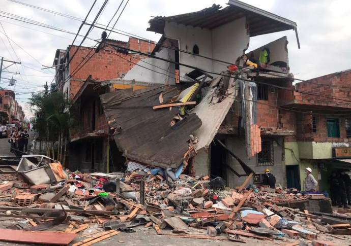 La explosión se presentó en la madrugada de este jueves. Foto Julio Herrera