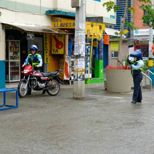 Semanalmente el Tránsito de Medellín adelanta operativos en la zona. FOTO: Cortesía 