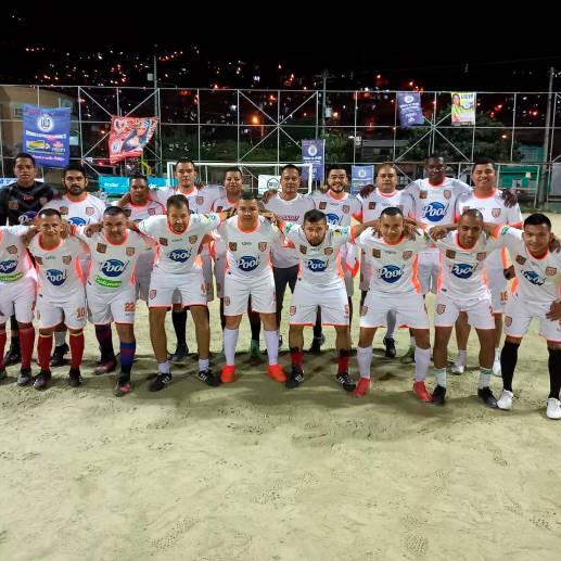 El líder deportivo aseguró que los jóvenes que jugaron contra la Policía nada tienen que ver con las bandas criminales. FOTO CORTESÍA 