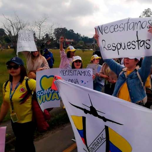 Personal de la empresa marchó el viernes pasado por la incertidumbre del proceso de integración. FOTO: Cortesía 