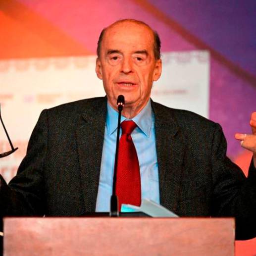Álvaro Leyva hizo esa polémica declaración durante un conversatorio sobre la política de paz total en Bélgica.<span class="mln_uppercase_mln"> FOTO</span> <b><span class="mln_uppercase_mln">Cortesía</span></b>