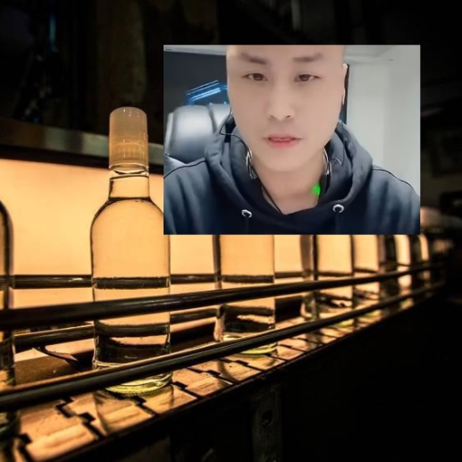 Al parecer, el creador de contenido se excedió en el consumo de licor a la hora de realizar el reto. FOTO: Archivo - redes sociales influencer