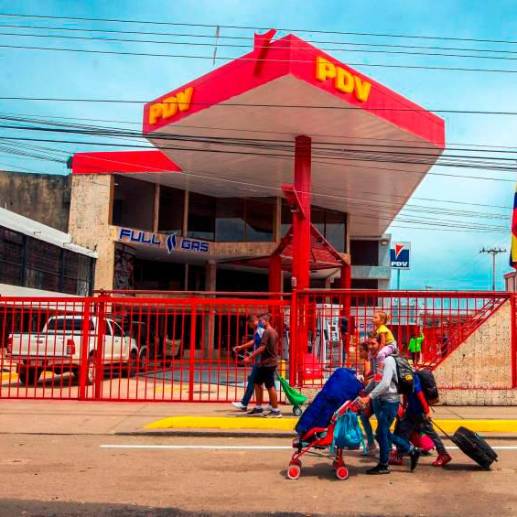 Estación de combustible de PDVSA en la frontera entre Venezuela y Colombia. FOTO Camilo Suárez 