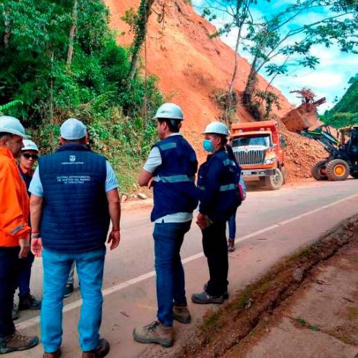 La vía está afectada por un derrumbe desde el primero de marzo. FOTO: CORTESÍA