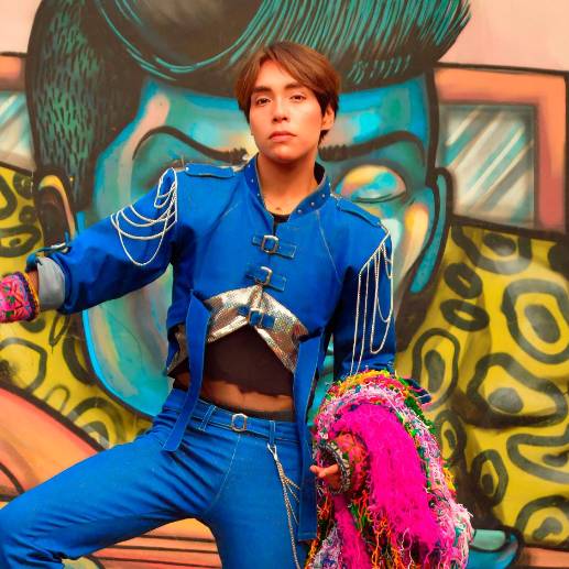 El cantante Lenin, de 23 años, une el k-pop con el Quechua. FOTO Cortesía Yolanda Pinares 