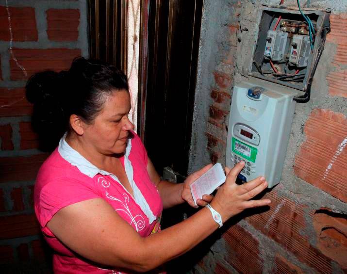 Los servicios prepagados son usados por los usuarios de EPM menos favorecidos. Tras el hackeo estos se quedaron sin conexión, teniendo que poner “contrabandos”. FOTO El Colombiano