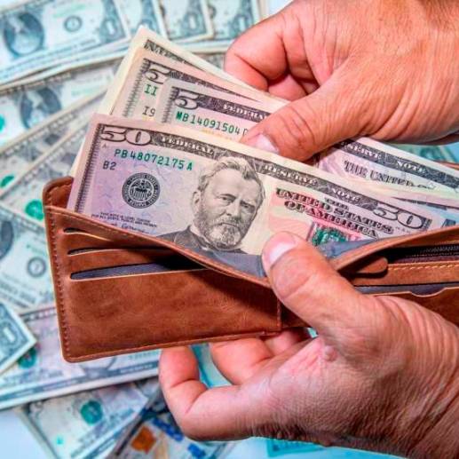 Para los expertos de Corficolombiana los factores internos habrían influido fuertemente en el dólar, lo cual se sintió con más fuerza en la segunda mitad del año pasado. FOTO CARLOS VELÁSQUEZ
