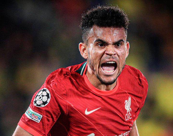 Luis Díaz, con talento, se ganó un lugar en el once del Liverpool. FOTO: TWITTER LIVERPOOL