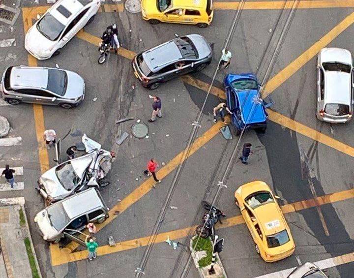 La zona afectada comprende varios metros. FOTO: Cortesía Denuncias Antioquia.