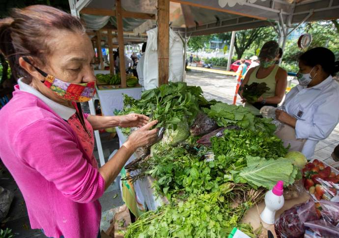 A través de la plataforma Compra Local también se puede apoyar a los agricultores y productores que participan de este programa. Foto: Manuel Saldarriaga Quintero.