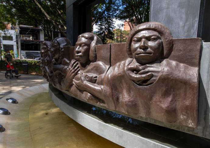 El trazado inicial de las amplias avenidas y las calles del barrio Laureles fueron obra del maestro antioqueño Pedro Nel Gómez. Foto: Edwin Bustamante