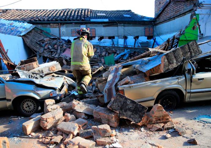 La mayoría de los comerciantes evacuaron de manera voluntaria, en las conversaciones de trabajo conjunto que se ha hecho con la Administración Municipal. Foto : Juan Antonio Sánchez