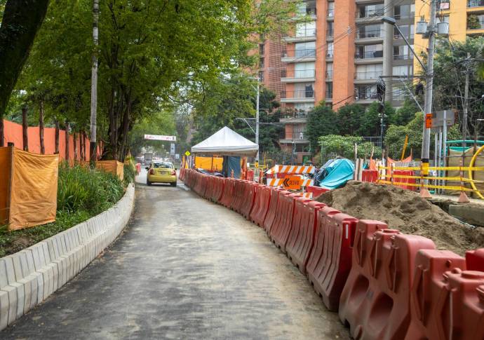 La avenida El Poblado es uno de los principales corredores viales que conecta al sur del Aburrá con Medellín y cada cierre tiene un gran impacto en la movilidad. Foto: Edwin Bustamante