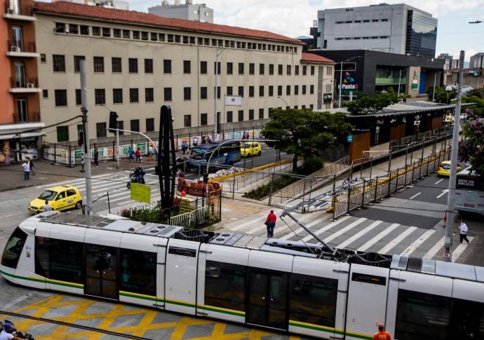Cuando entre en funcionamiento, la estación de San José permitirá entre la linea dos del Metroplús y el tranvía de Ayacucho. FOTOS JULIO CÉSAR HERRERA. 