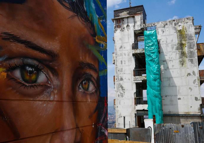  No queda nada de lo que alguna vez fue símbolo de desarrollo en el barrio Santo Domingo. Foto: Manuel Saldarriaga Quintero.